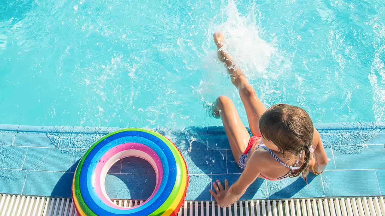 Swimsuit Colors - Dressing Kids For Safety - Pool Magazine