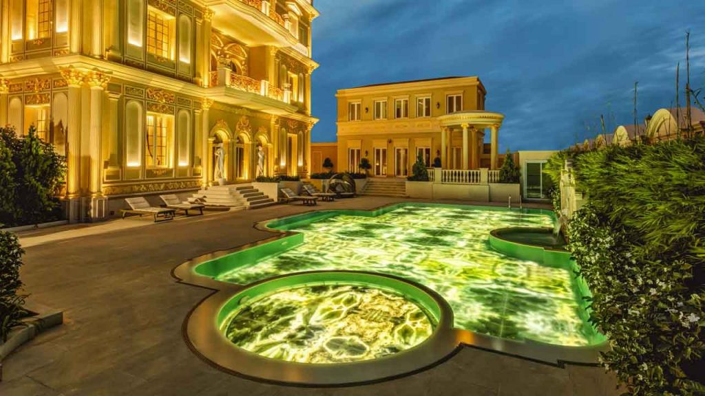 Illuminated Pool Floor - Sicis Vetrite Glass Panel System